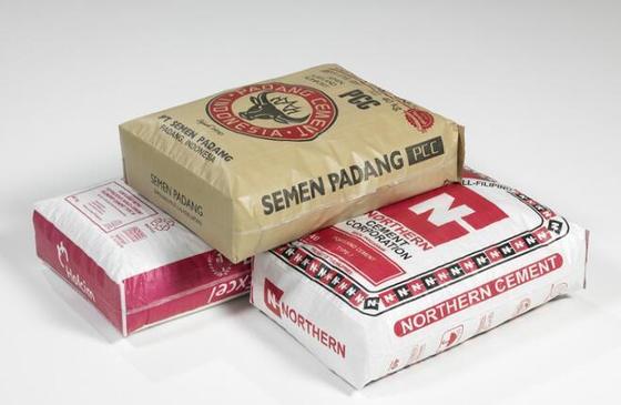 كيس صمام أنبوبي مصفح من البولي بروبلين المنسوج لطباعة سطح كيس أسمنت بقاعدة مربعة 50 كجم 100٪ بولي بروبلين عذراء